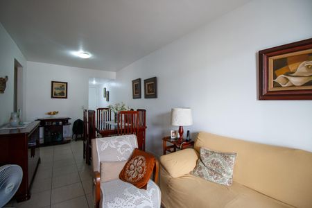 Sala de apartamento à venda com 2 quartos, 70m² em Imperial de São Cristóvão, Rio de Janeiro