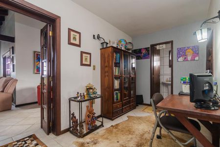 Casa à venda com 330m², 3 quartos e 3 vagasSala / Corredor