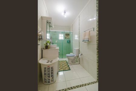 Casa à venda com 330m², 3 quartos e 3 vagasBanheiro