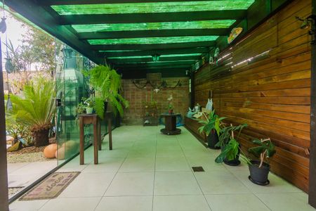 Casa à venda com 330m², 3 quartos e 3 vagasGaragem