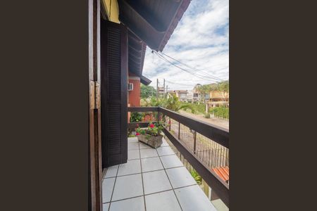 Casa à venda com 330m², 3 quartos e 3 vagasQuarto 4 - varanda