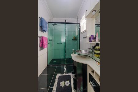 Casa à venda com 330m², 3 quartos e 3 vagasQuarto 1 - Suíte