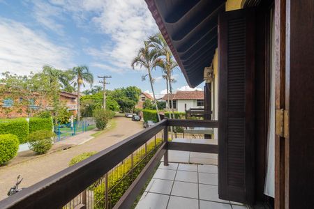 Casa à venda com 330m², 3 quartos e 3 vagasQuarto 4 - varanda