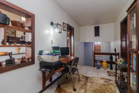 Casa à venda com 330m², 3 quartos e 3 vagasSala / Corredor