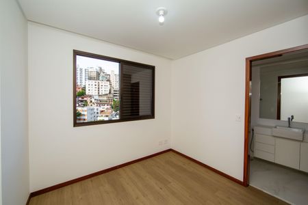 Apartamento para alugar com 135m², 4 quartos e 3 vagasQUARTO3