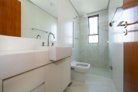 Apartamento para alugar com 135m², 4 quartos e 3 vagasBANHEIRO3