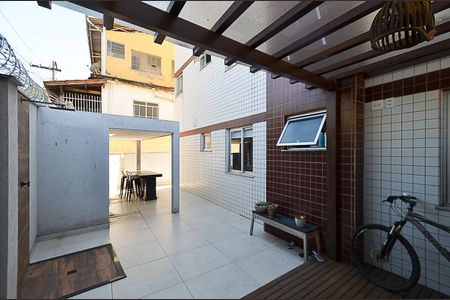 Apartamento à venda com 173m², 3 quartos e 2 vagasÁrea Privativa