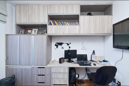 Apartamento à venda com 173m², 3 quartos e 2 vagasQuarto 2