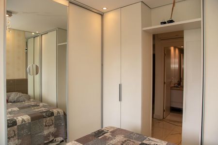 Quarto de apartamento à venda com 1 quarto, 49m² em Santo Amaro, São Paulo