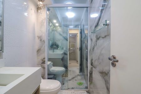 Banheiro de apartamento para alugar com 3 quartos, 70m² em Vila Sonia, São Paulo