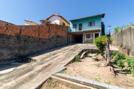 Casa à venda com 90m², 3 quartos e 1 vagaQuintal