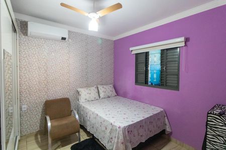 Casa à venda com 90m², 3 quartos e 1 vagaQuarto 01