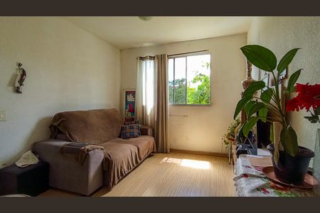 Sala  de apartamento à venda com 2 quartos, 41m² em Cavalhada, Porto Alegre