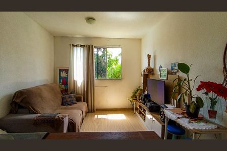 Sala  de apartamento à venda com 2 quartos, 41m² em Cavalhada, Porto Alegre