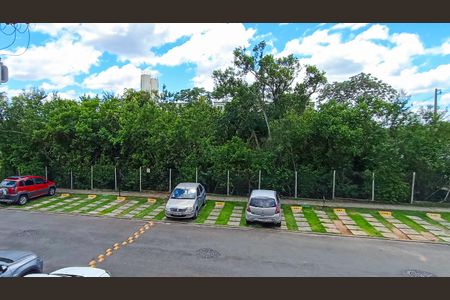 Vista  de apartamento à venda com 2 quartos, 41m² em Cavalhada, Porto Alegre