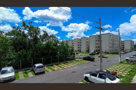 Vista  de apartamento à venda com 2 quartos, 41m² em Cavalhada, Porto Alegre