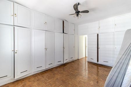 Apartamento à venda com 208m², 4 quartos e 2 vagasSuíte