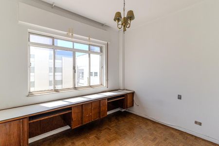 Apartamento à venda com 208m², 4 quartos e 2 vagasQuarto 1