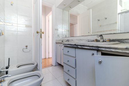 Apartamento à venda com 208m², 4 quartos e 2 vagasBanheiro Social