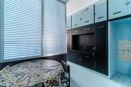 Apartamento à venda com 208m², 4 quartos e 2 vagasCozinha
