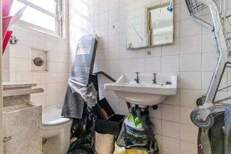 Apartamento à venda com 208m², 4 quartos e 2 vagasBanheiro de Serviço