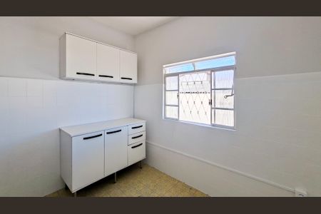 Cozinha de casa para alugar com 2 quartos, 80m² em Santa Ines, Belo Horizonte