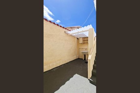 Casa para alugar com 80m², 2 quartos e sem vagaÁrea de Serviço