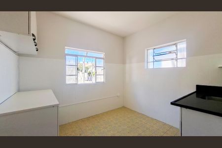 Cozinha de casa para alugar com 2 quartos, 80m² em Santa Ines, Belo Horizonte