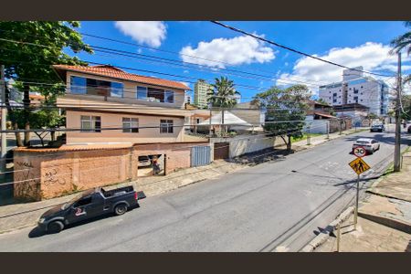 Casa para alugar com 80m², 2 quartos e sem vagaQuarto