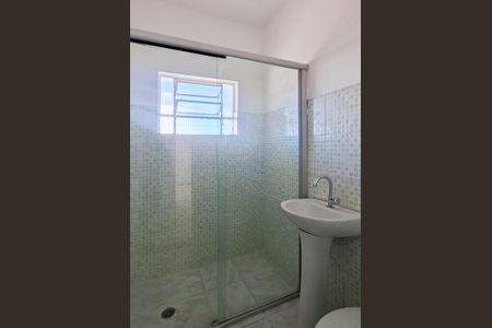 Banheiro de casa para alugar com 2 quartos, 80m² em Santa Ines, Belo Horizonte