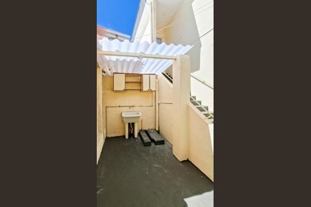 Casa para alugar com 80m², 2 quartos e sem vagaÁrea de Serviço