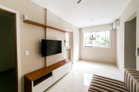 Sala de apartamento para alugar com 2 quartos, 45m² em Santo Antônio, Belo Horizonte