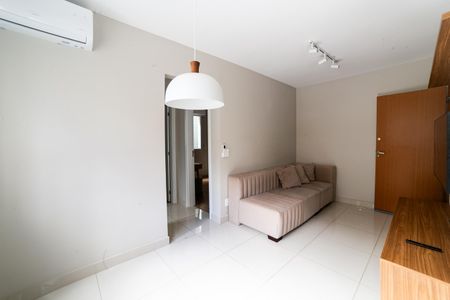 Sala de apartamento para alugar com 2 quartos, 45m² em Santo Antônio, Belo Horizonte