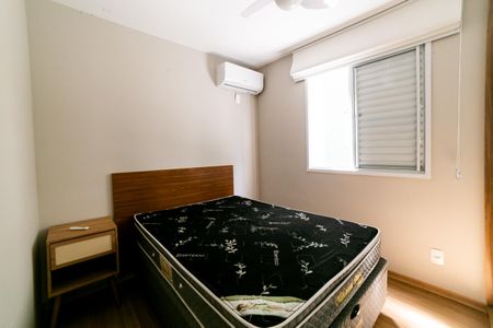 Quarto 1 de apartamento para alugar com 2 quartos, 45m² em Santo Antônio, Belo Horizonte