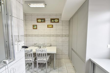 Apartamento à venda com 90m², 3 quartos e 2 vagasÁrea de serviço