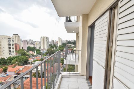 Apartamento à venda com 90m², 3 quartos e 2 vagasVaranda do quarto 1 e 2