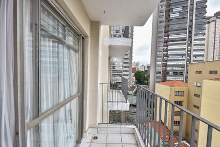 Apartamento à venda com 90m², 3 quartos e 2 vagasVaranda
