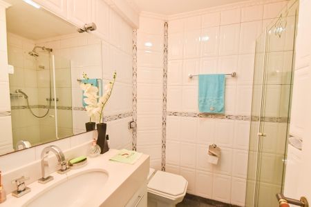 Apartamento à venda com 90m², 3 quartos e 2 vagasBanheiro