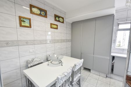 Apartamento à venda com 90m², 3 quartos e 2 vagasCozinha