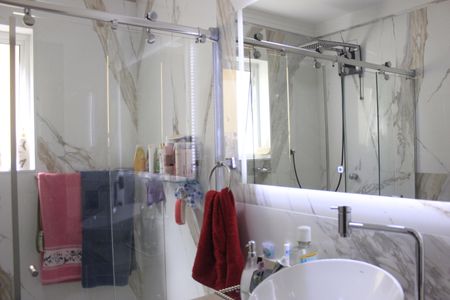 Casa à venda com 158m², 3 quartos e 2 vagasBanheiro da Suíte