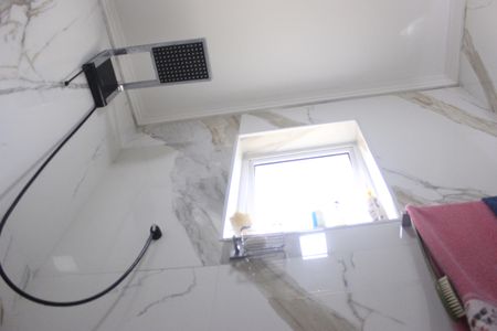 Casa à venda com 158m², 3 quartos e 2 vagasBanheiro da Suíte