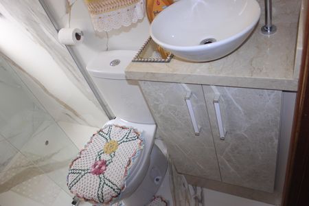 Casa à venda com 158m², 3 quartos e 2 vagasBanheiro 2