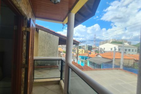 Casa à venda com 158m², 3 quartos e 2 vagasVaranda da suíte 