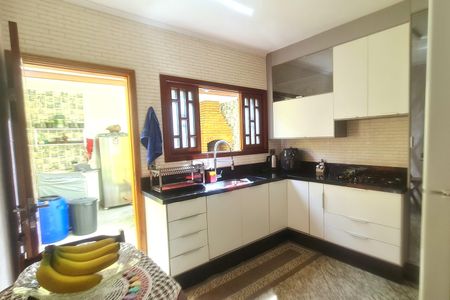 Casa à venda com 158m², 3 quartos e 2 vagasCozinha