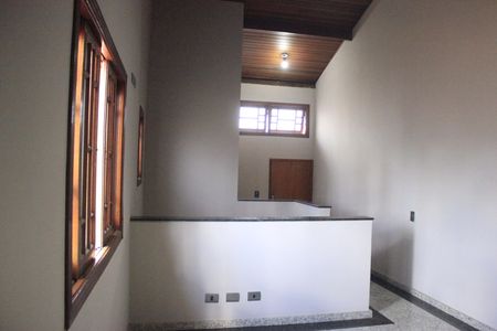 Casa à venda com 158m², 3 quartos e 2 vagasSótão