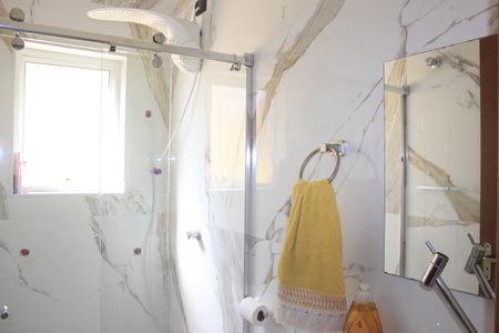 Casa à venda com 158m², 3 quartos e 2 vagasBanheiro 2