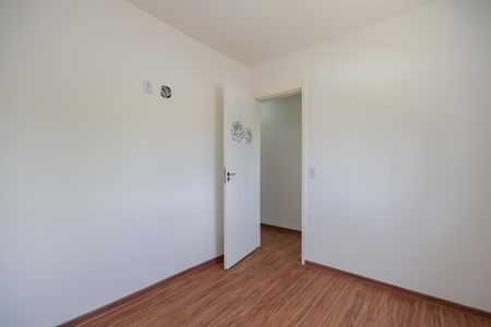 Quarto 1 de apartamento para alugar com 2 quartos, 44m² em Jardim Monte Alegre, Taboão da Serra