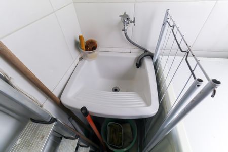 Apartamento à venda com 76m², 2 quartos e 1 vagaÁrea de Serviço