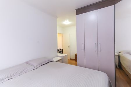 Apartamento à venda com 76m², 2 quartos e 1 vagaQuarto 2