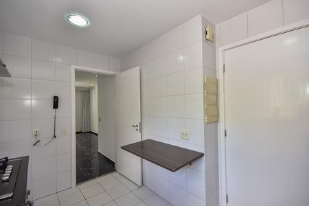 Apartamento para alugar com 101m², 3 quartos e 2 vagasCozinha